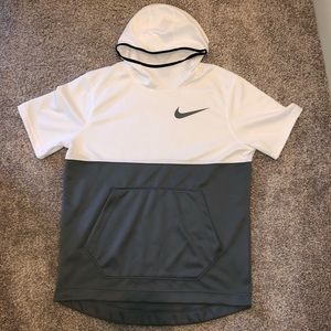 New Nike Spotlight Shortsleeved Hoodie